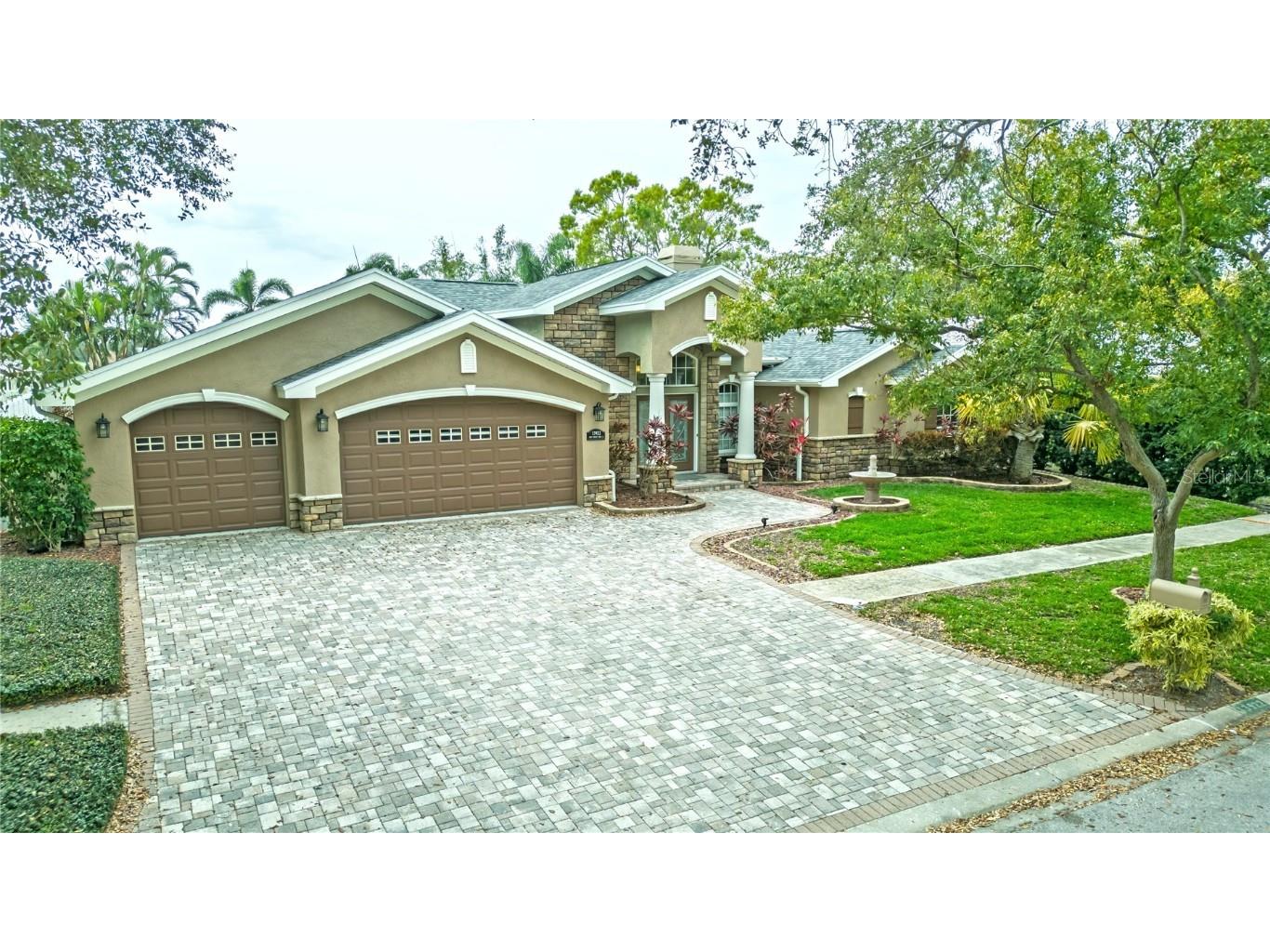 13922 Oak Forest Boulevard N Seminole FL 33776 TB8354224 image1