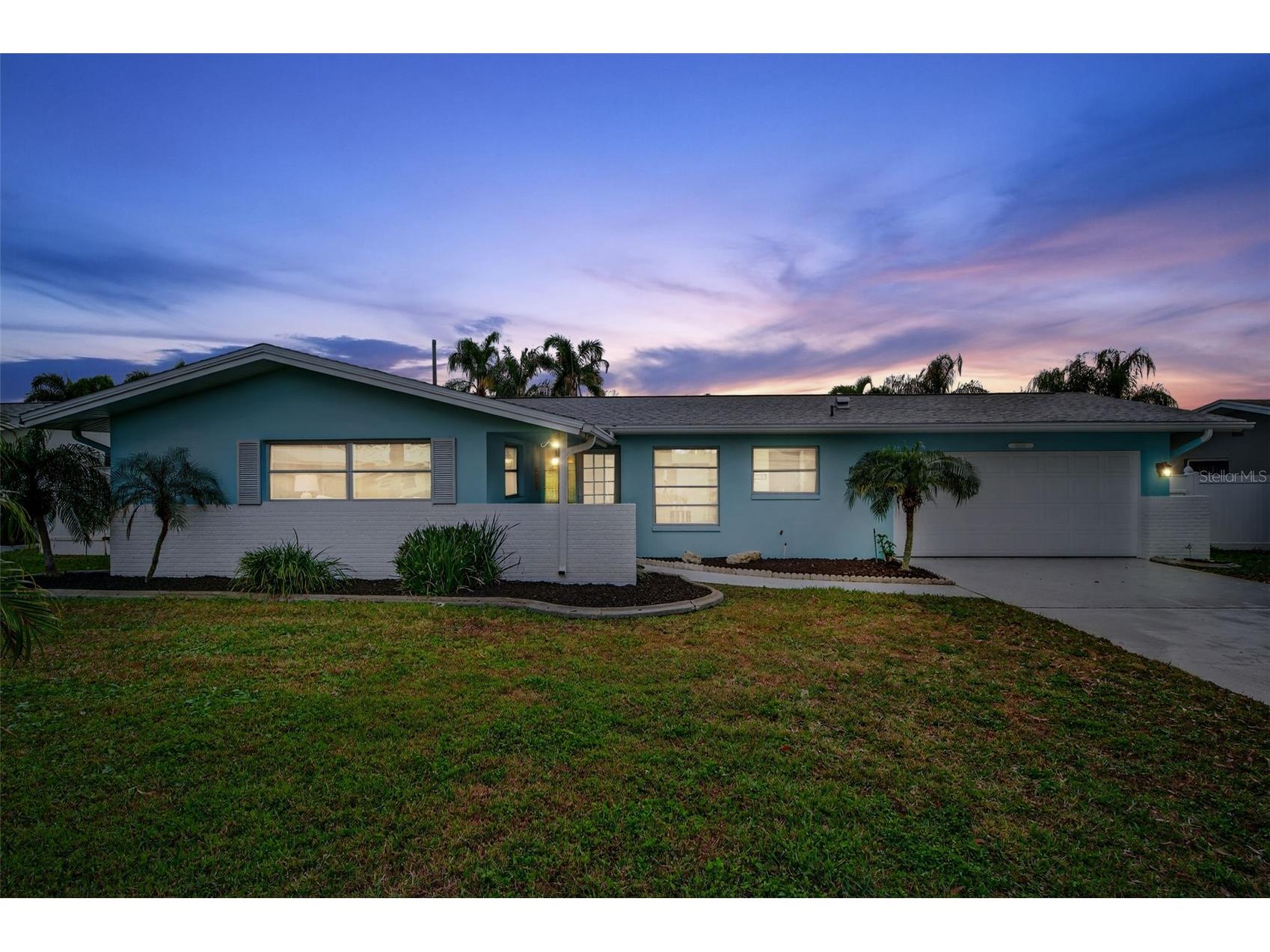 13924 Barbados Drive Seminole FL 33776 TB8465931 image1