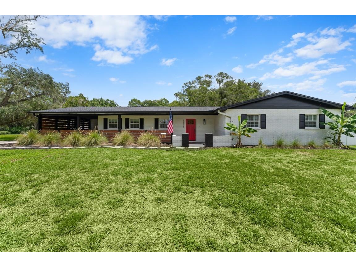 13925 Lake Magdalene Boulevard Tampa FL 33618 T3539761 image1