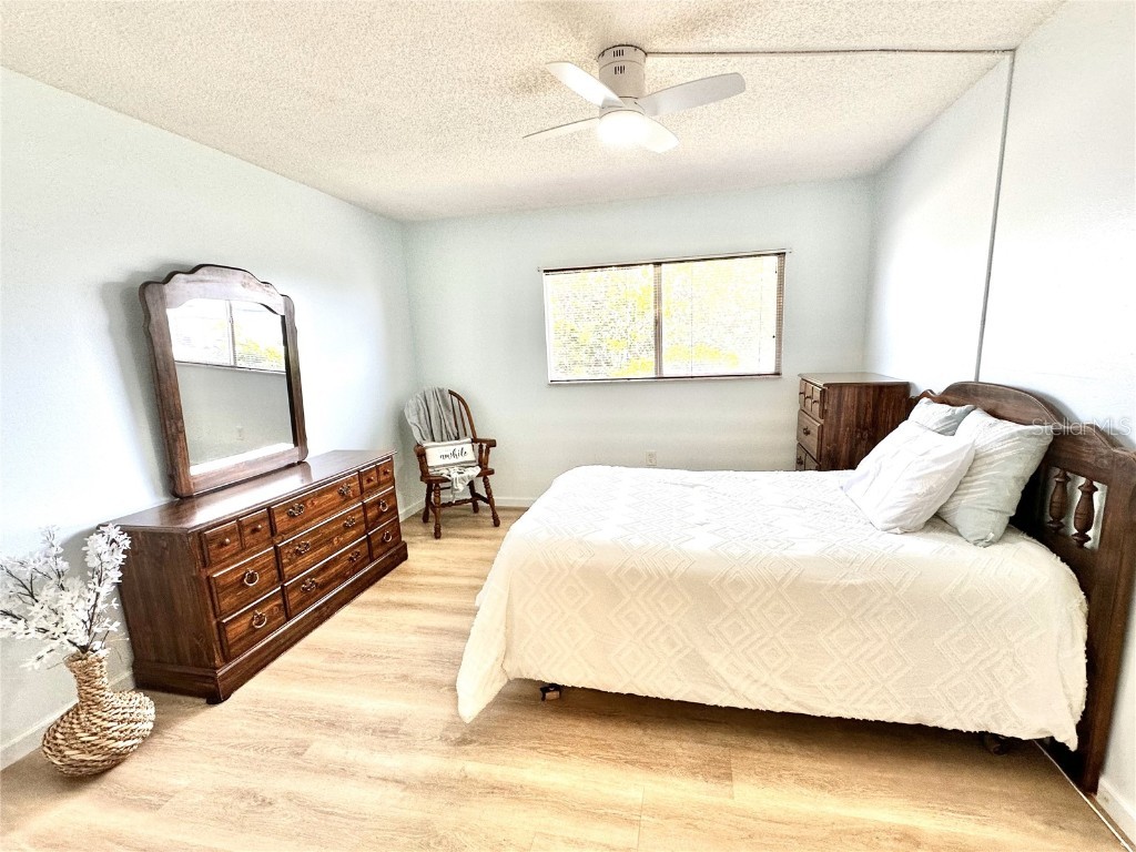 13926 Mission Oaks Boulevard Seminole FL 33776 TB8394068 image13