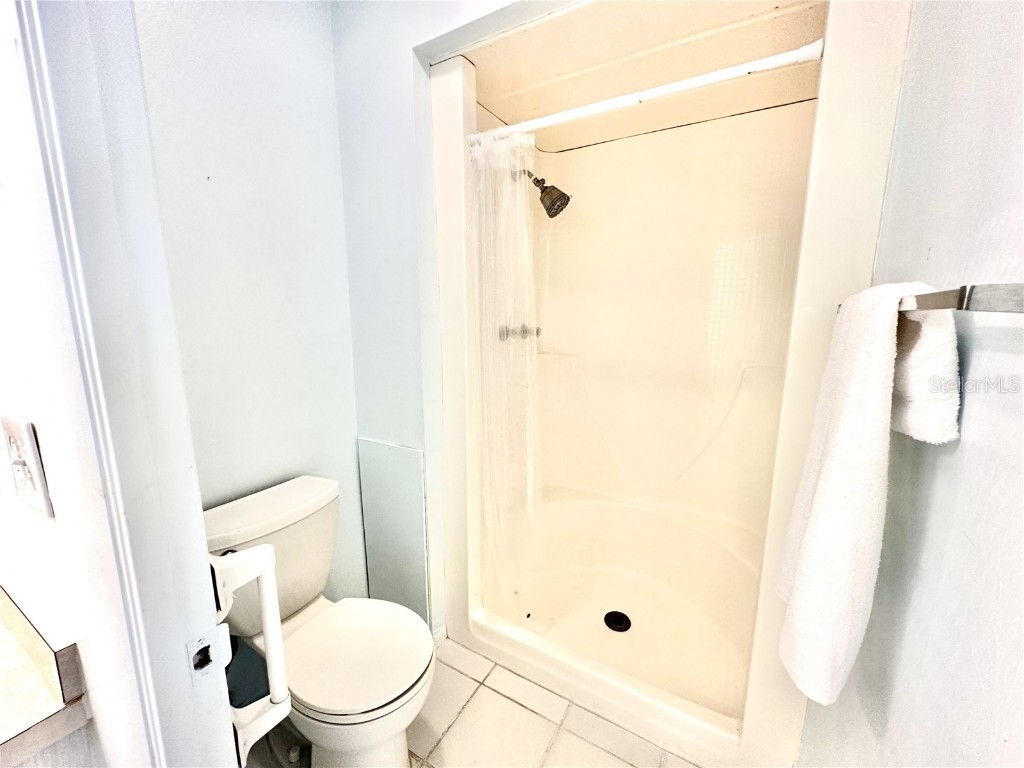 13926 Mission Oaks Boulevard Seminole FL 33776 TB8394068 image15