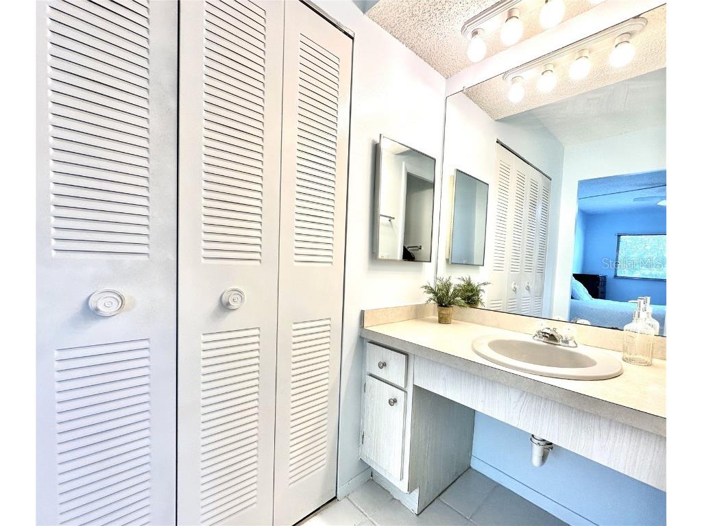 13926 Mission Oaks Boulevard Seminole FL 33776 TB8394068 image18