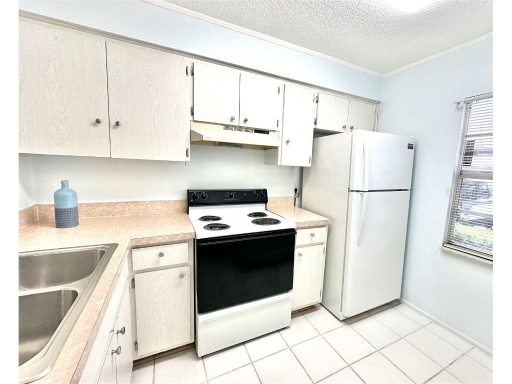 13926 Mission Oaks Boulevard Seminole FL 33776 TB8394068 image3