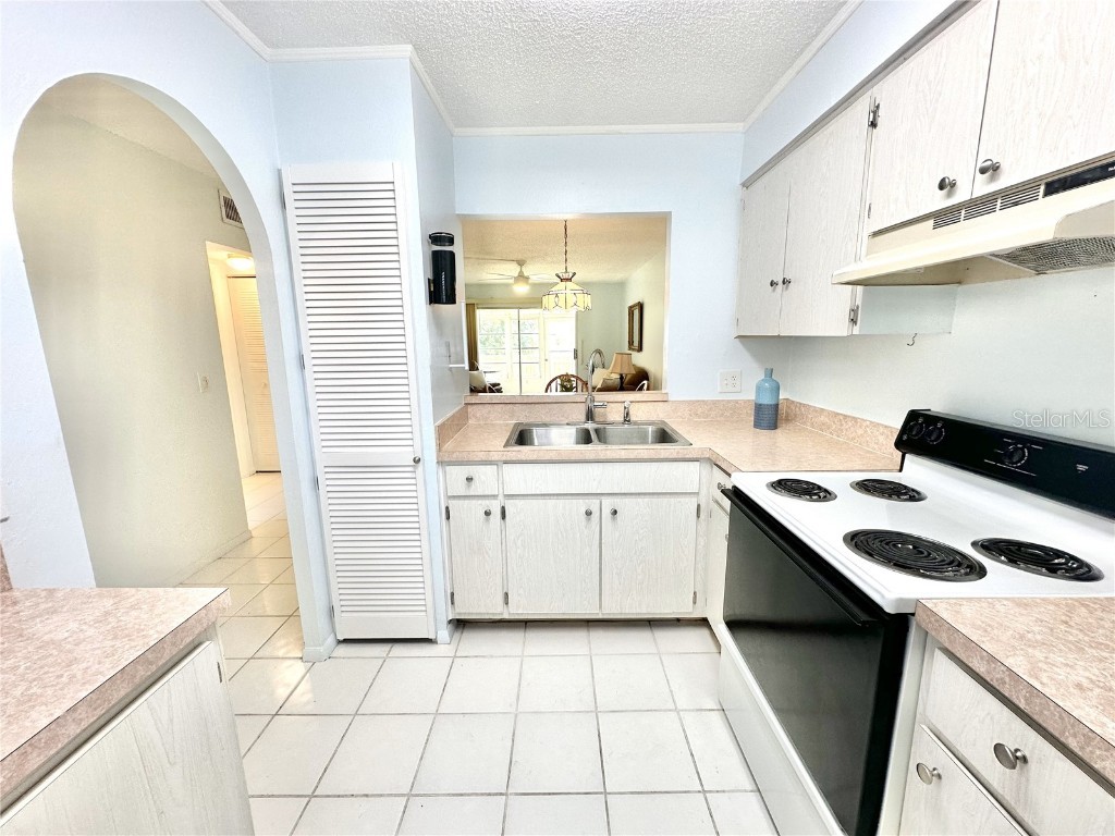 13926 Mission Oaks Boulevard Seminole FL 33776 TB8394068 image5