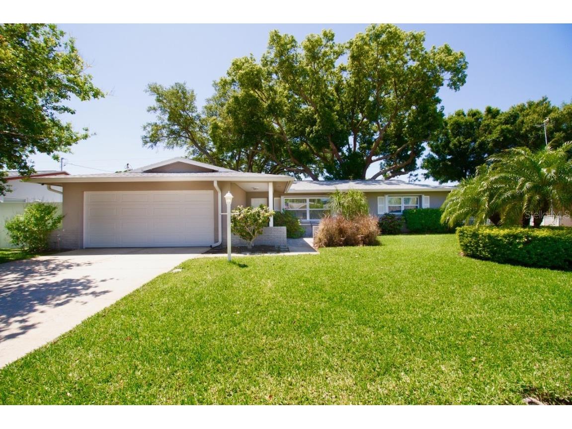 13926 Sunset Drive Largo FL 33774 U8238804 image1
