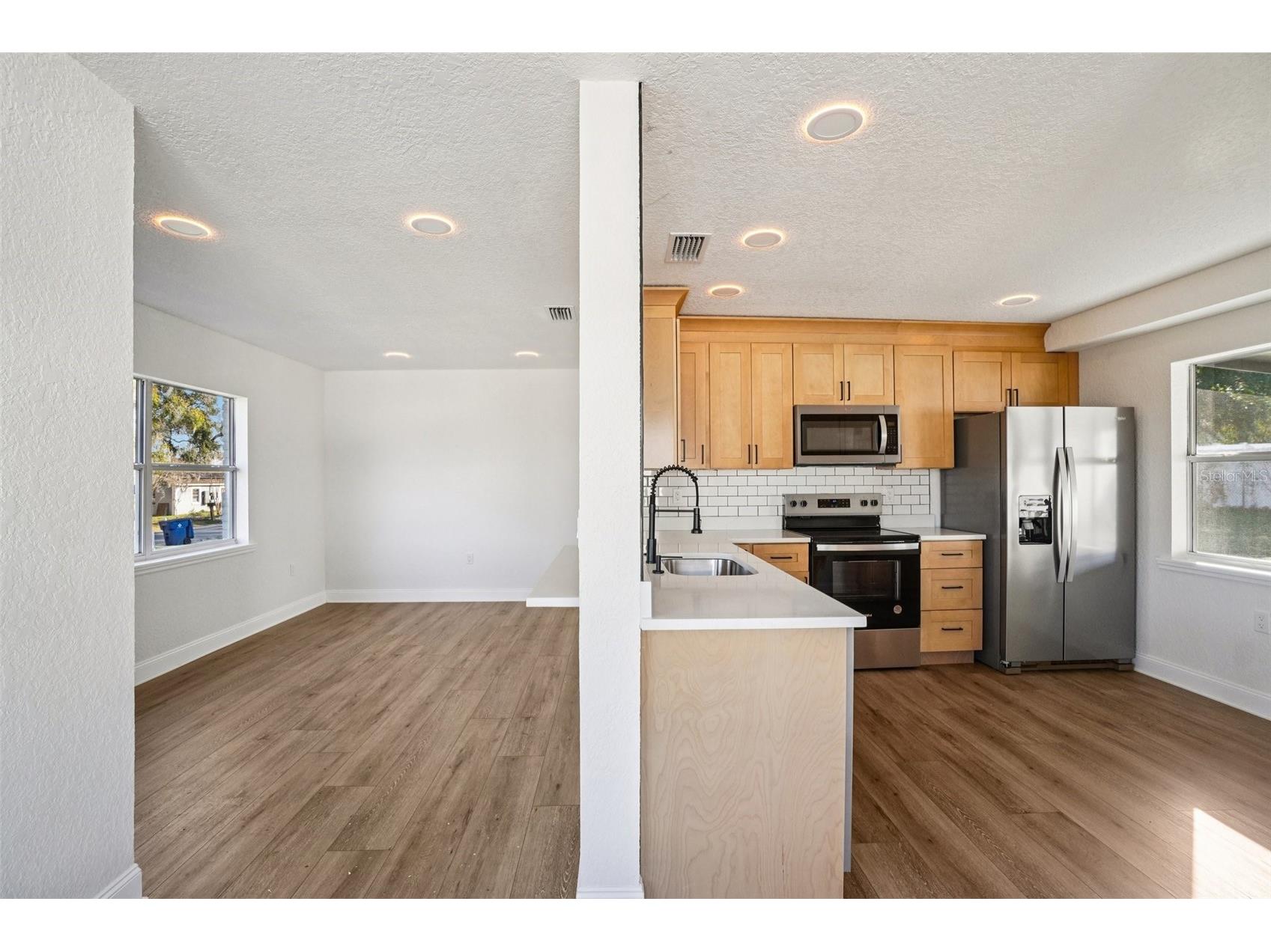 13929 2nd Street Dade City FL 33525 L4958998 image8