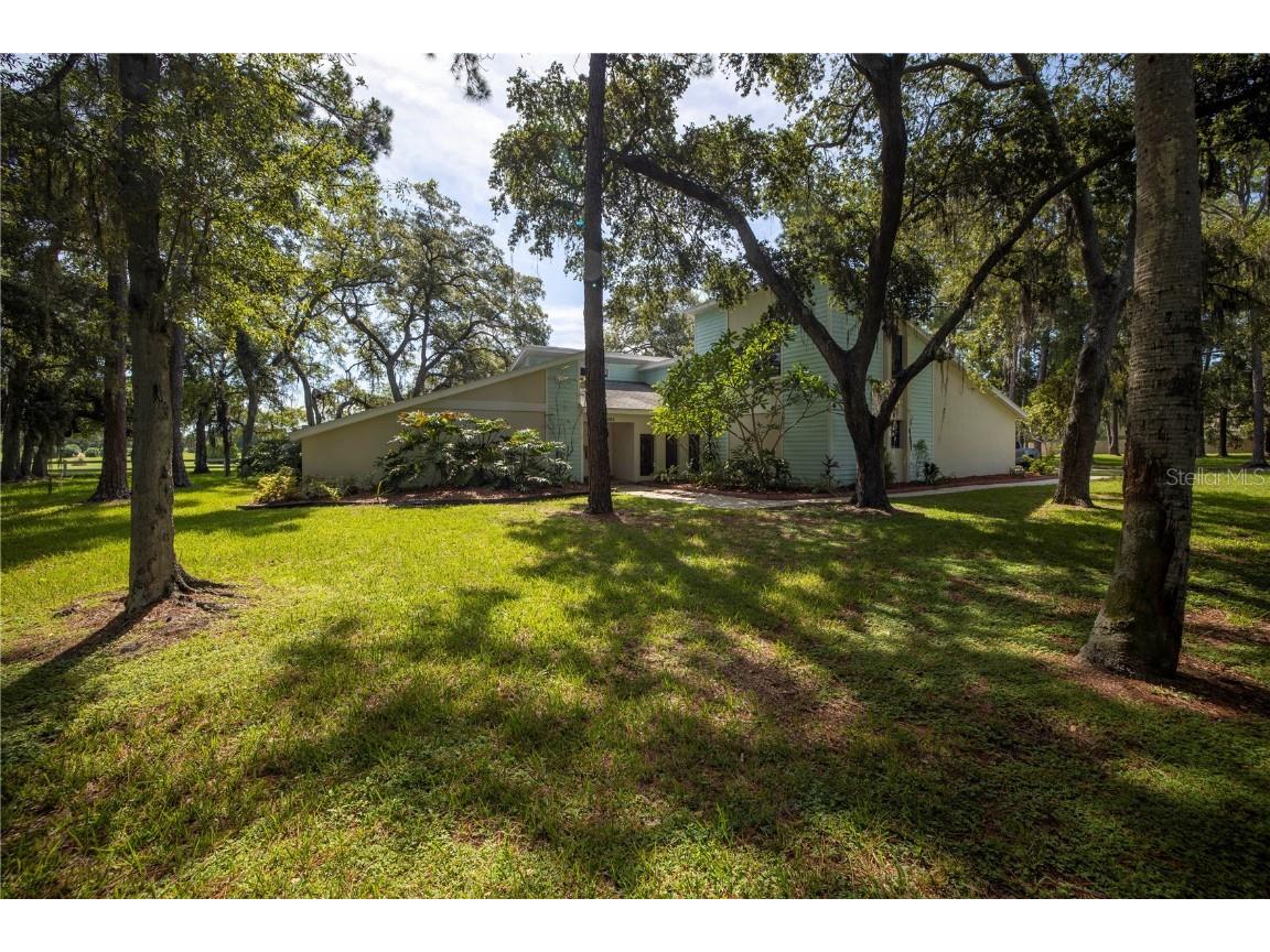 1393 Lake Avenue SE Largo FL 33771 U8174266 image1
