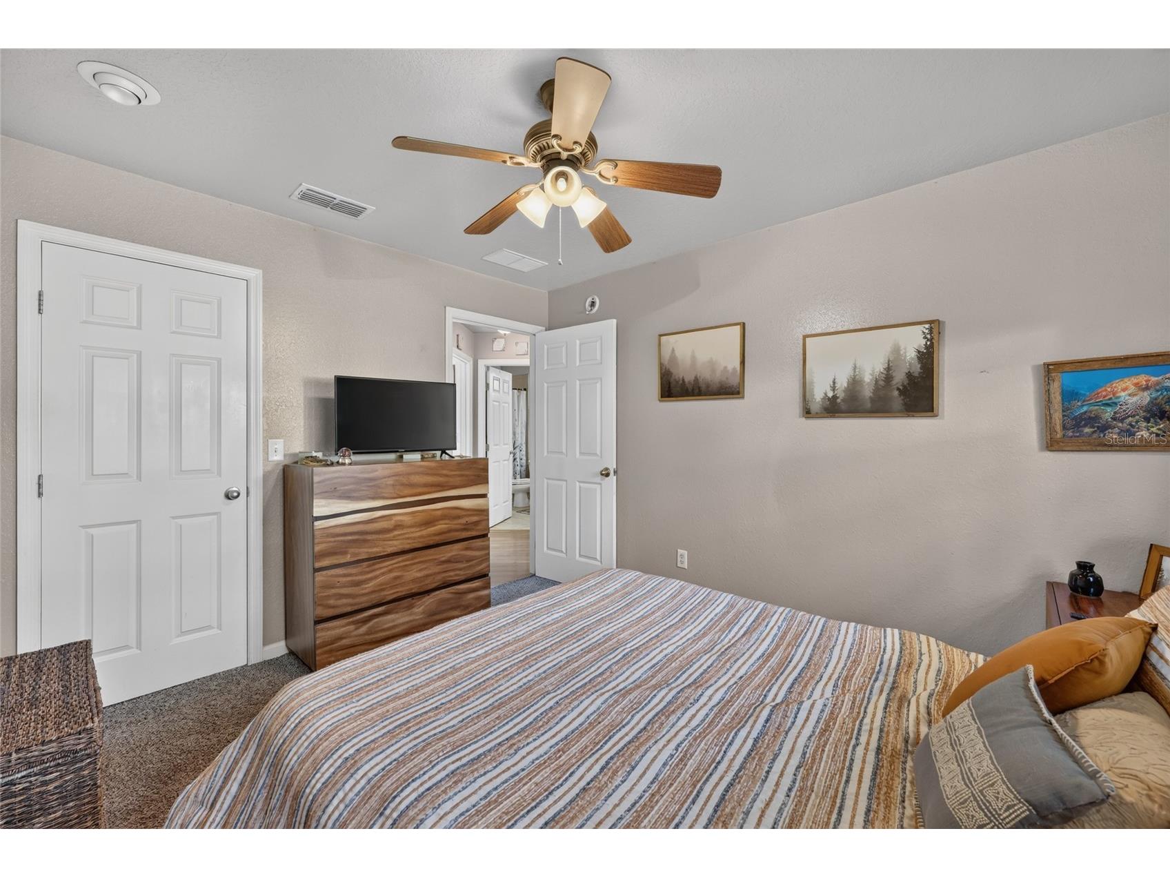 13930 NE 41st Terrace Anthony FL 32617 OM727859 image31