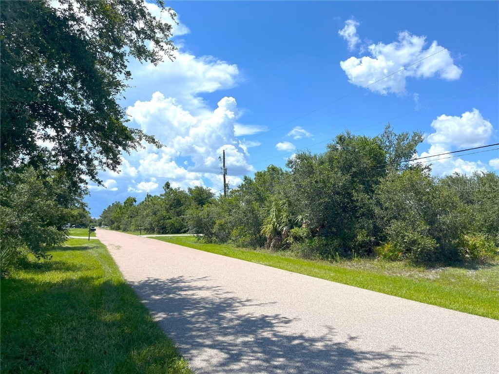 1394 Saxony Circle Punta Gorda FL 33983 C7512890 image10
