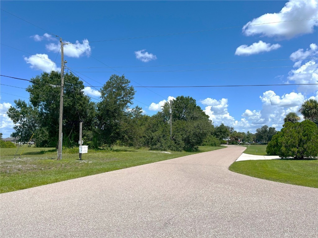 1394 Saxony Circle Punta Gorda FL 33983 C7512890 image13