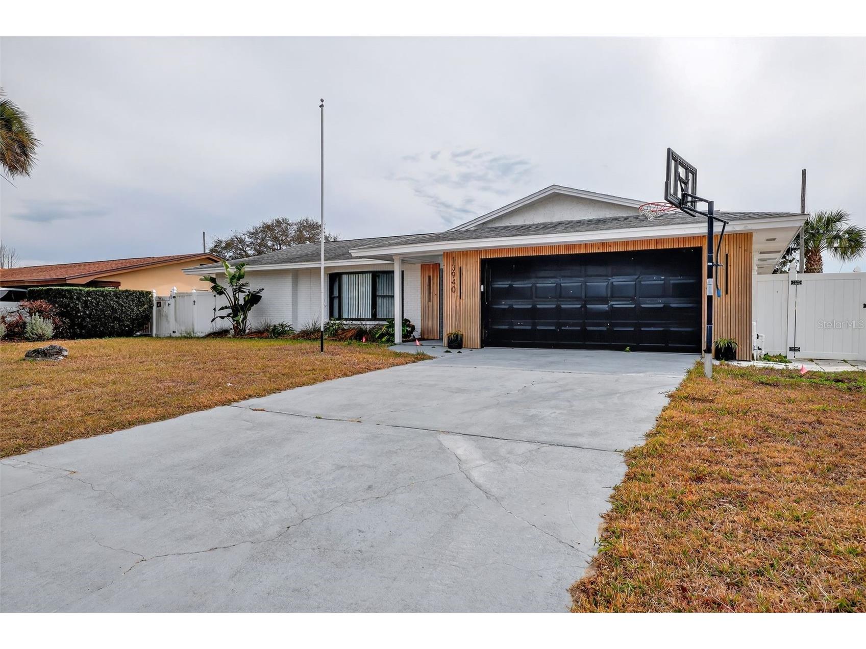 13940 Antigua Drive Seminole FL 33776 TB8487590 image1