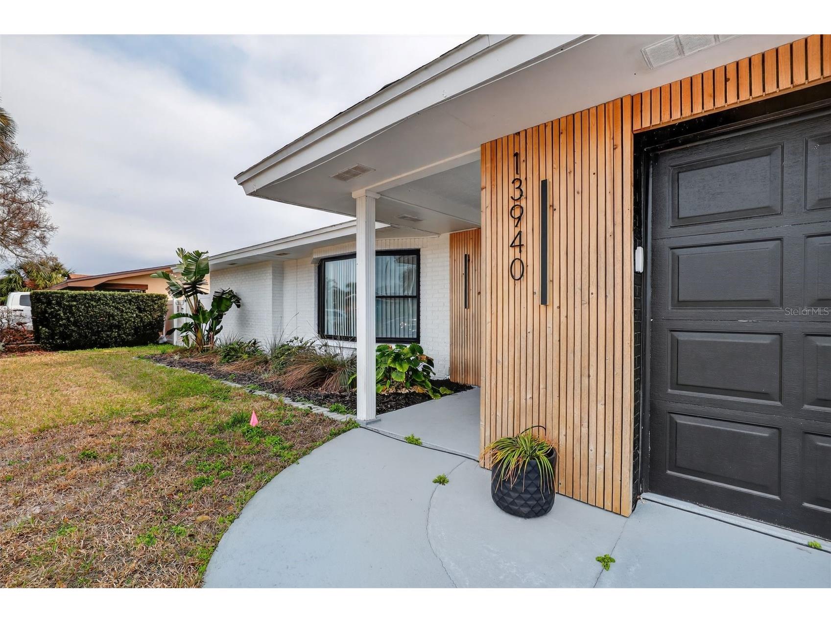 13940 Antigua Drive Seminole FL 33776 TB8487590 image2