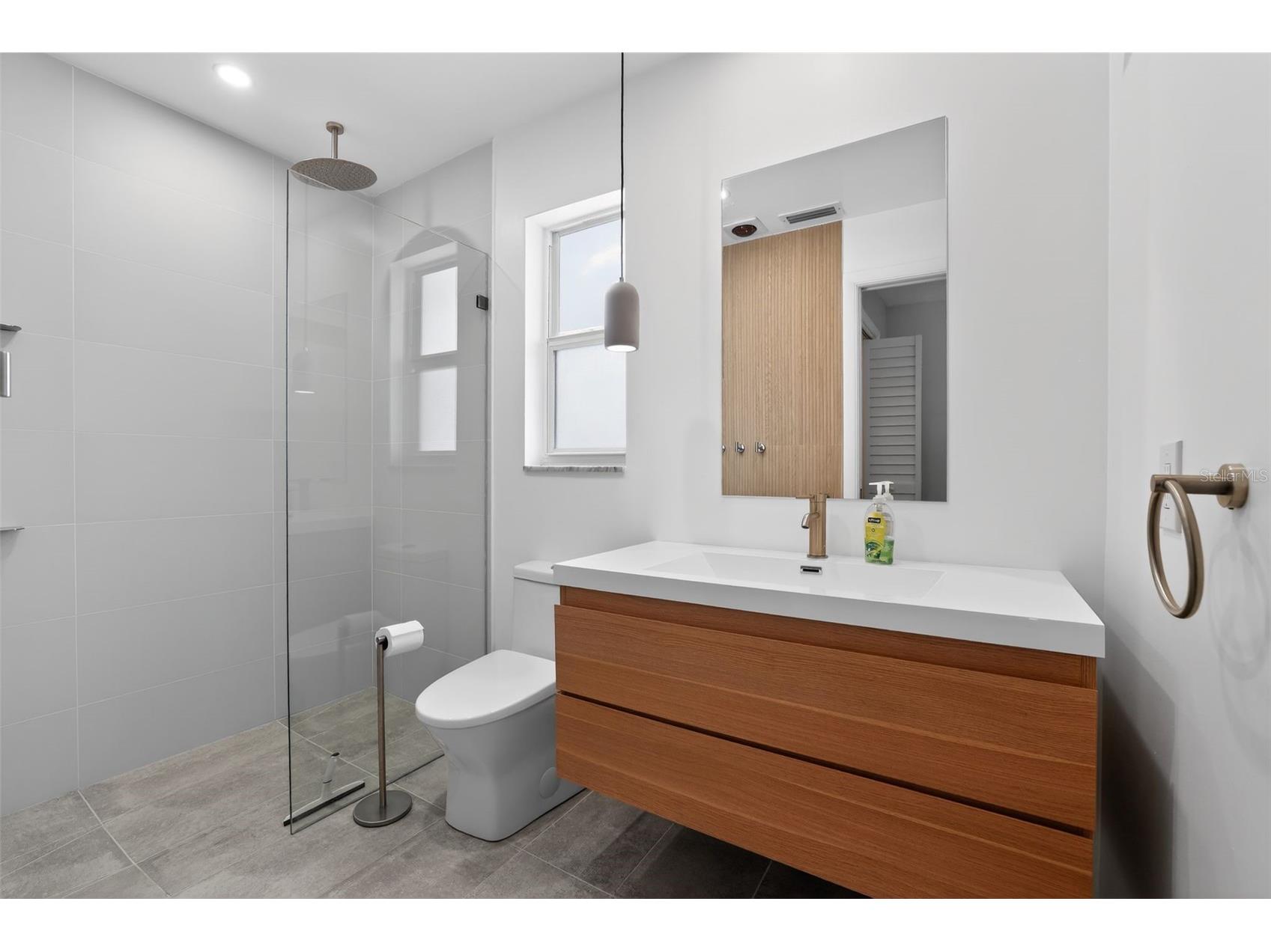 13940 Antigua Drive Seminole FL 33776 TB8487590 image34