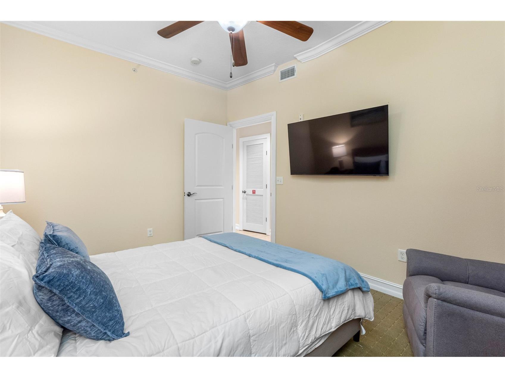 13941 Clubhouse Dr Drive #204 Tampa FL 33618 TB8527667 image14