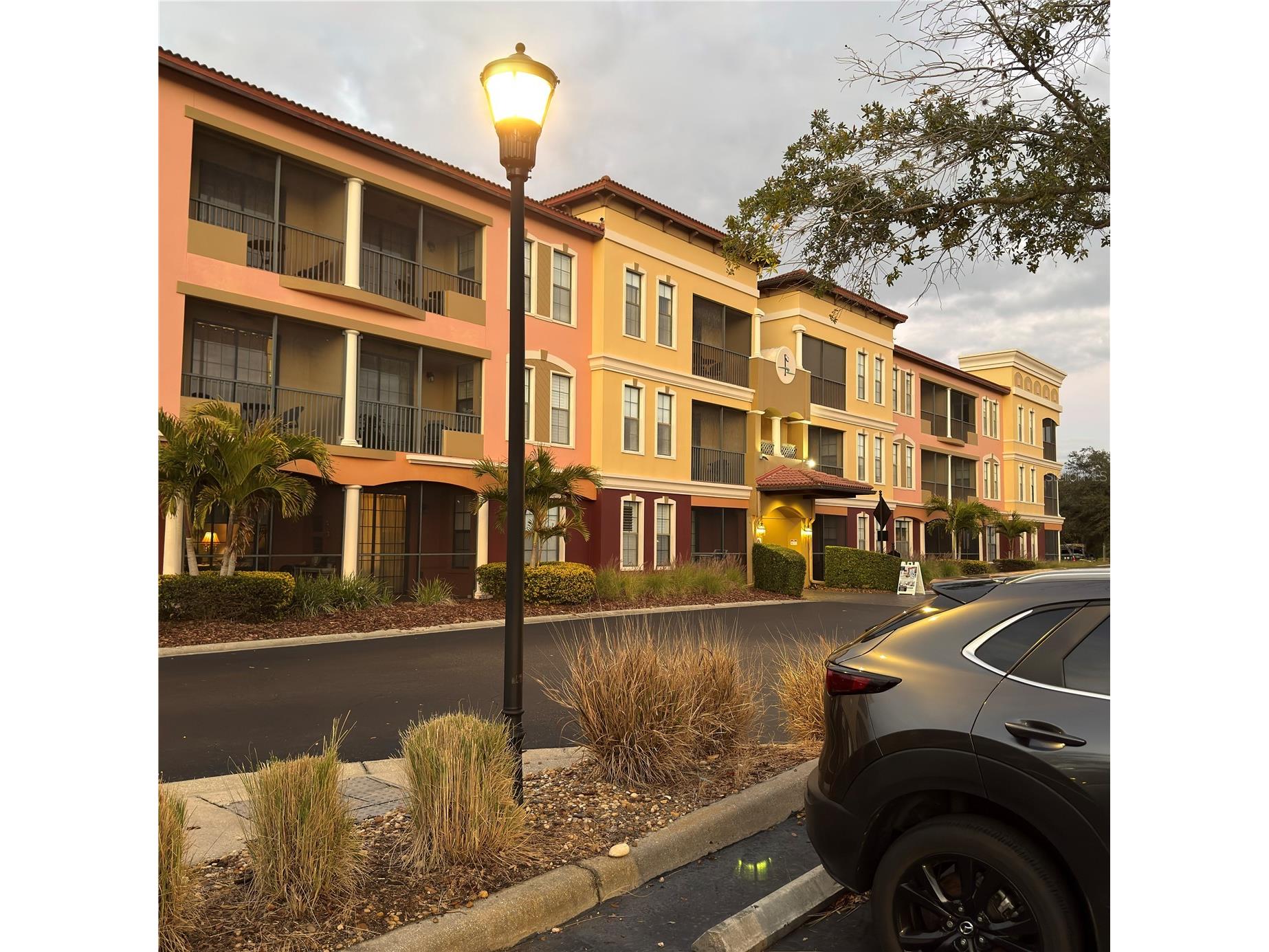 13941 Clubhouse Drive #208 Tampa FL 33618 TB8476459 image2