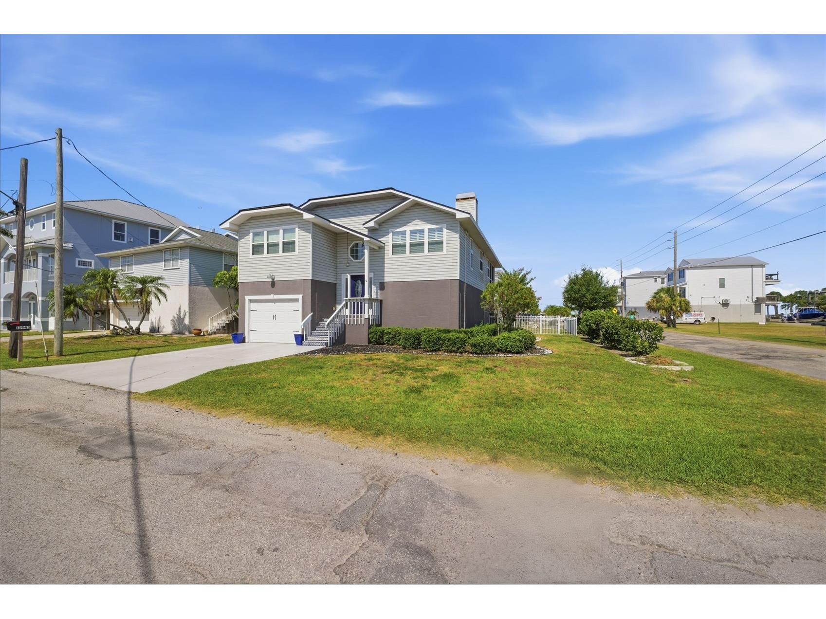 13943 Ethel Avenue Hudson FL 34667 - GULF OF MEXICO CANAL W7887198 image71