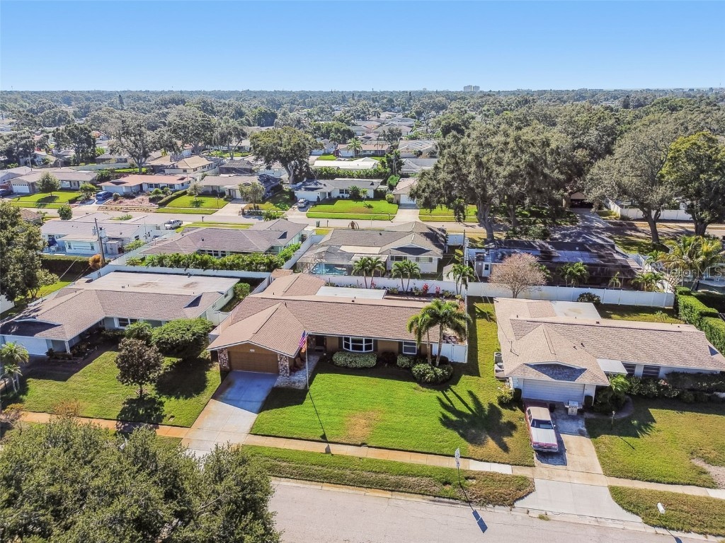 13948 Brewster Drive Largo FL 33774 TB8451951 image77