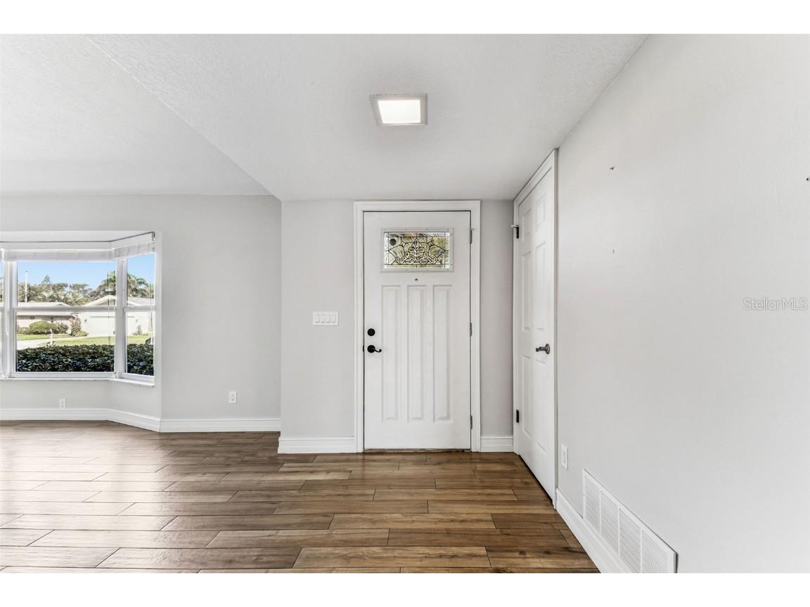 13948 Brewster Drive Largo FL 33774 TB8452328 image11