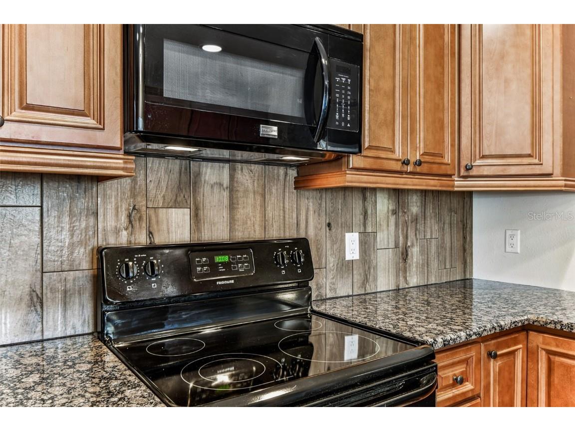 13948 Brewster Drive Largo FL 33774 TB8452328 image24