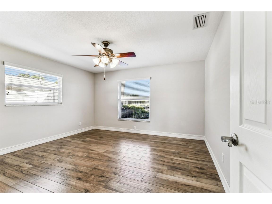 13948 Brewster Drive Largo FL 33774 TB8452328 image36