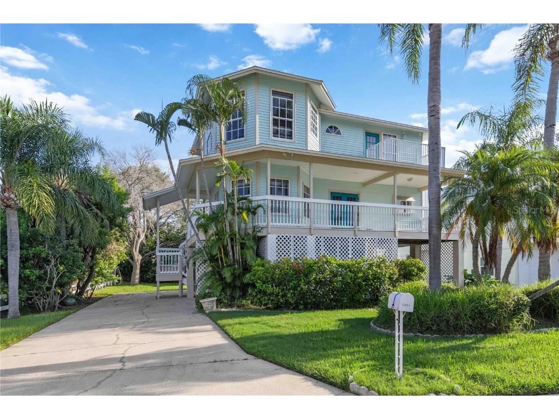 13951 Harbor View Drive Seminole FL 33776 A4664001 image1