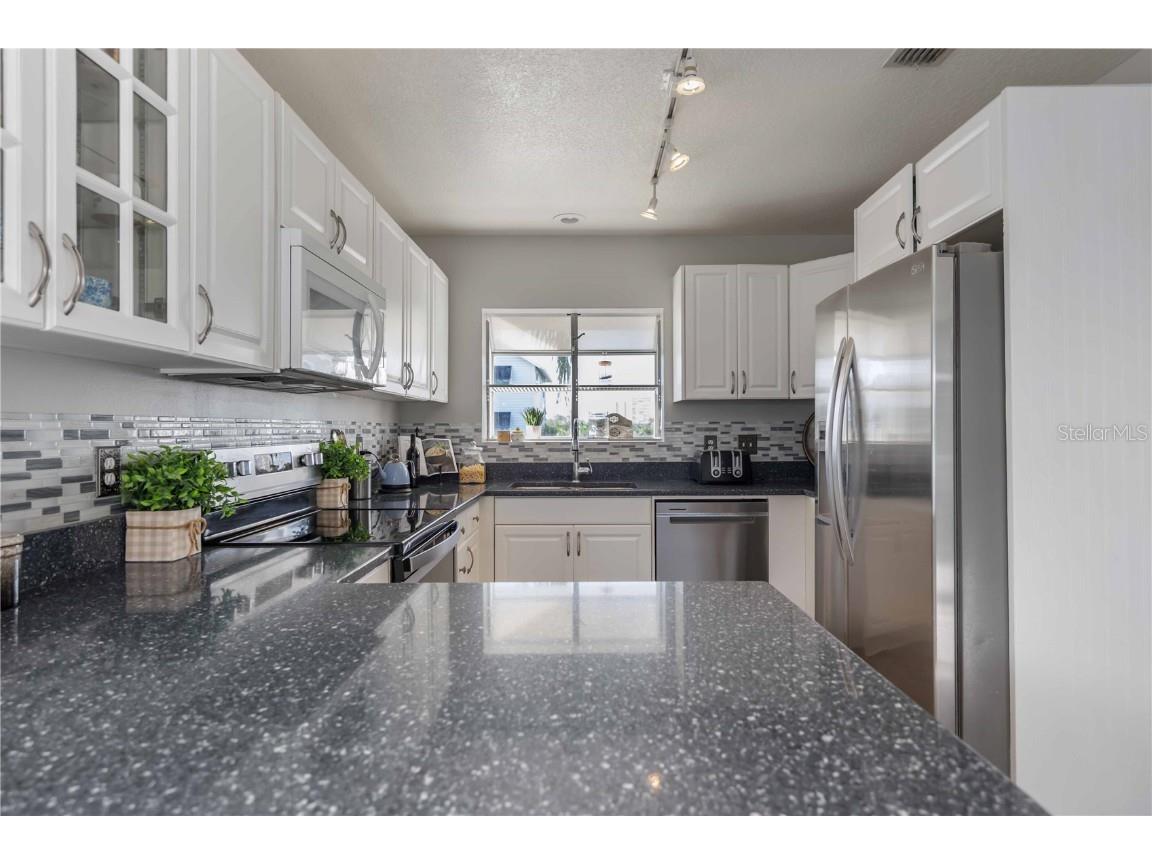 13951 Harbor View Drive Seminole FL 33776 A4664001 image20