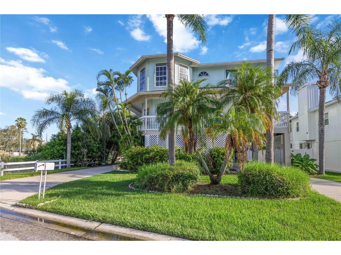 13951 Harbor View Drive Seminole FL 33776 A4664001 image3