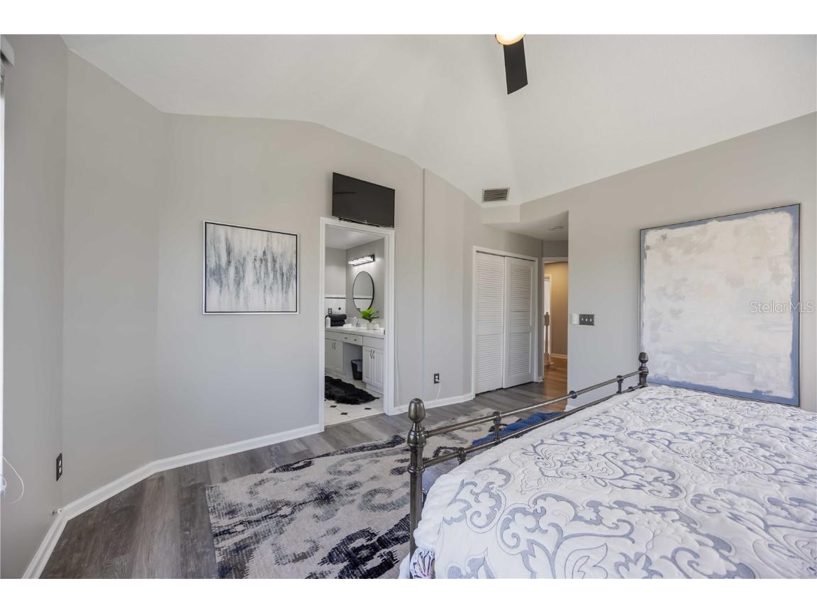 13951 Harbor View Drive Seminole FL 33776 A4664001 image34