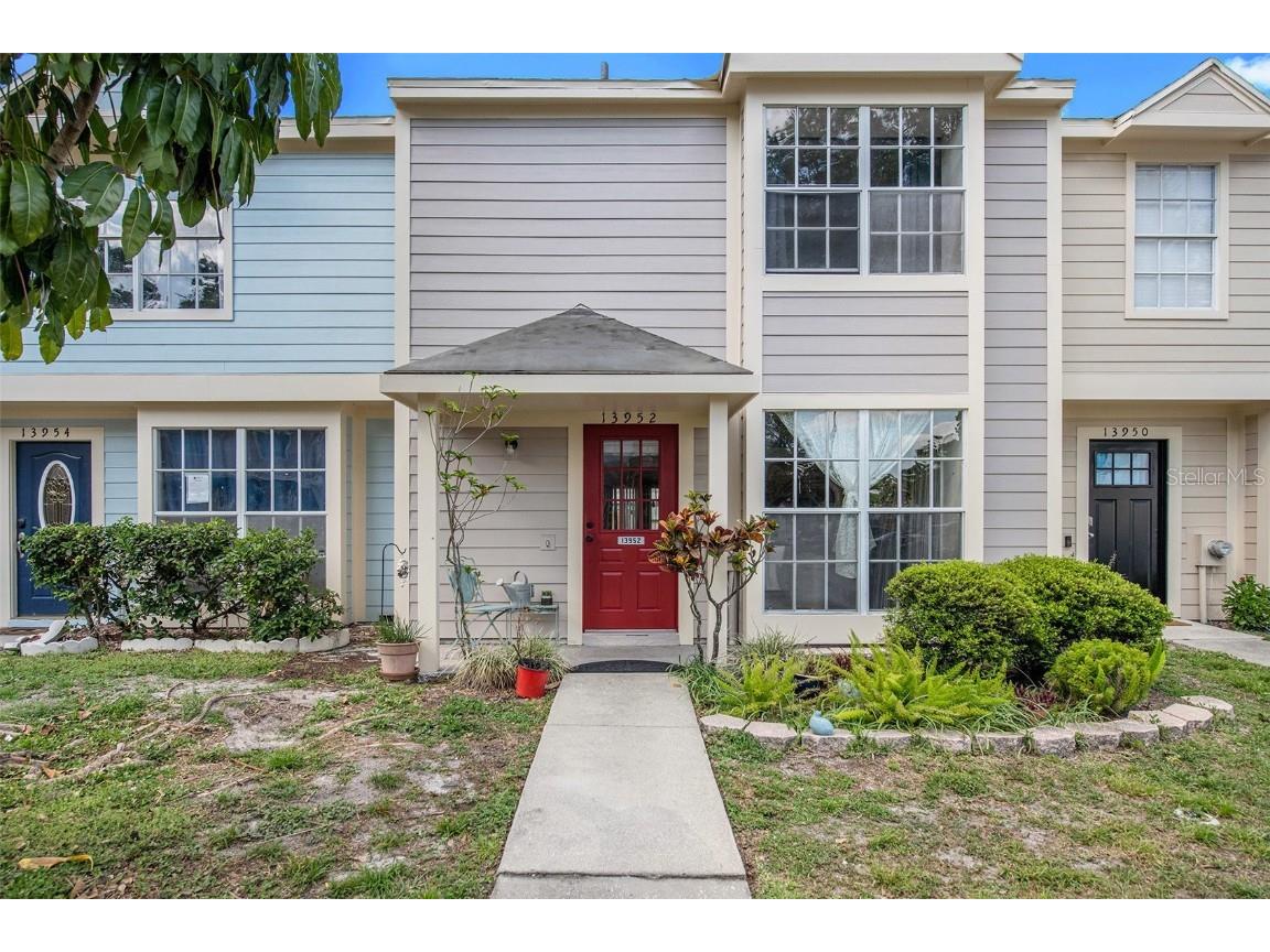 13952 Fletchers Mill Drive Tampa FL 33613 TB8368441 image1