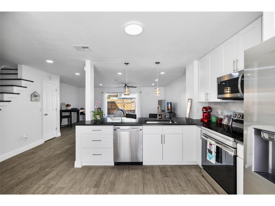 13952 Fletchers Mill Drive Tampa FL 33613 TB8451713 image6