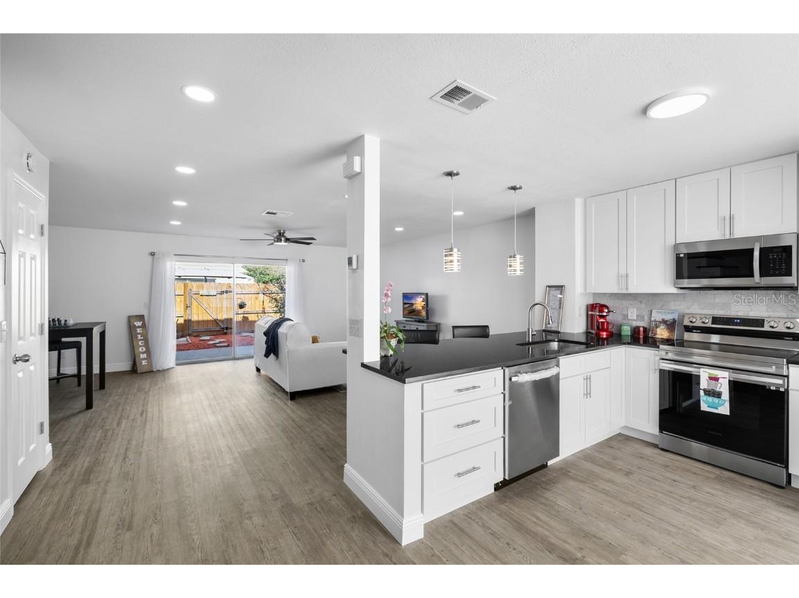 13952 Fletchers Mill Drive Tampa FL 33613 TB8451713 image7