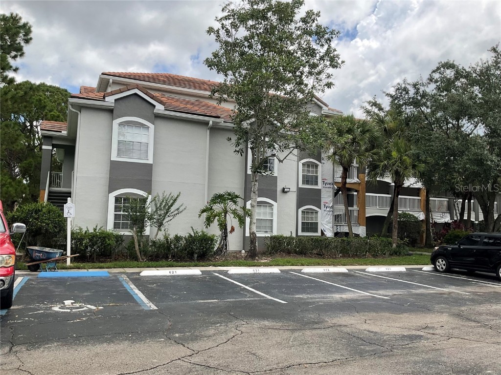 13953 Fairway Island Drive #611 Orlando FL 32837 O6214618 image1