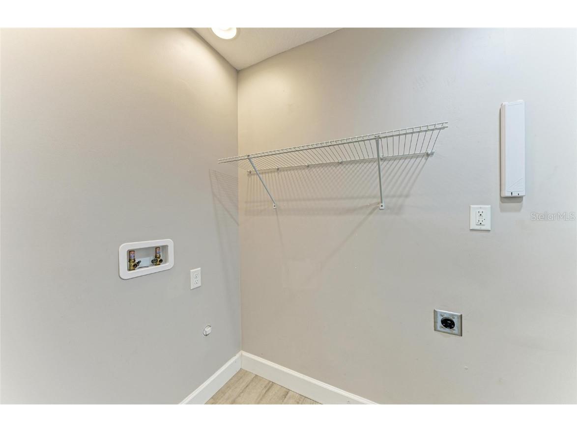 13963 Lake Point Drive Clearwater FL 33762 A4669471 image21