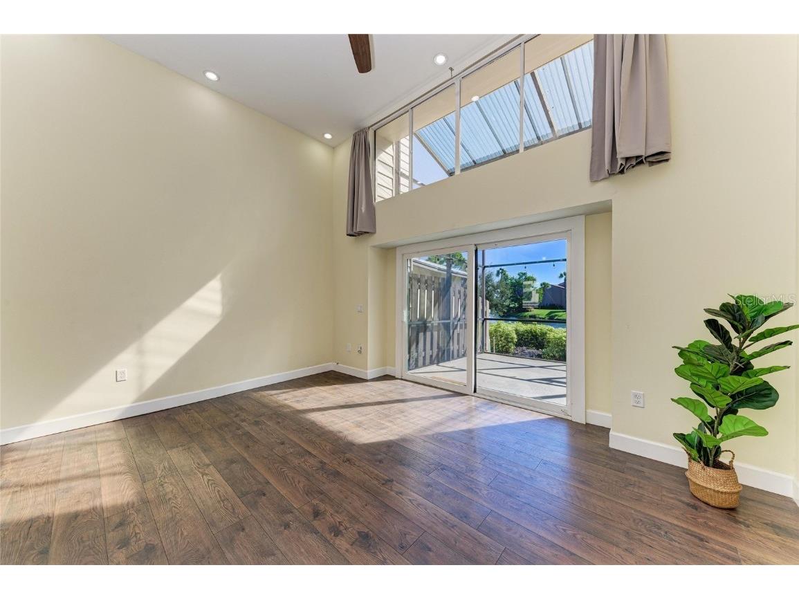 13963 Lake Point Drive Clearwater FL 33762 A4669471 image4