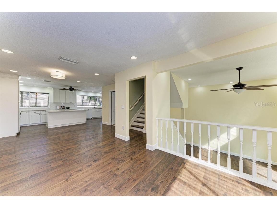 13963 Lake Point Drive Clearwater FL 33762 A4669471 image7