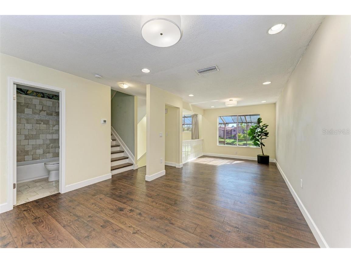 13963 Lake Point Drive Clearwater FL 33762 A4669471 image8