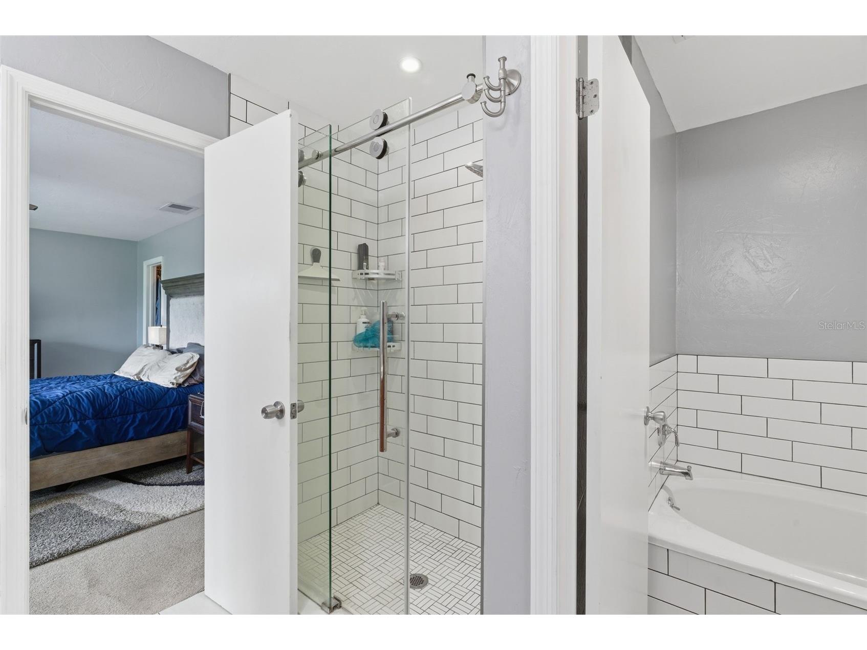 13988 Lake Point Drive Clearwater FL 33762 TB8516243 image31