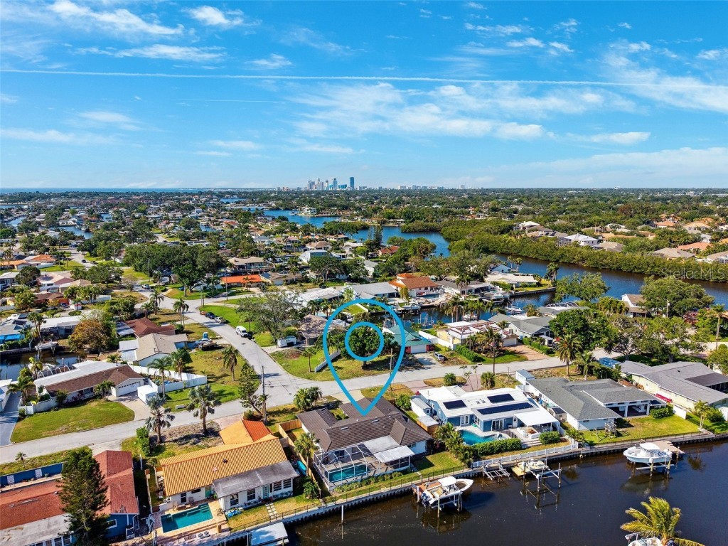 1399 49th Avenue NE Saint Petersburg FL 33703 TB8391466 image1