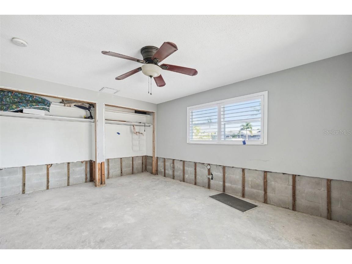 1399 49th Avenue NE Saint Petersburg FL 33703 TB8391466 image14