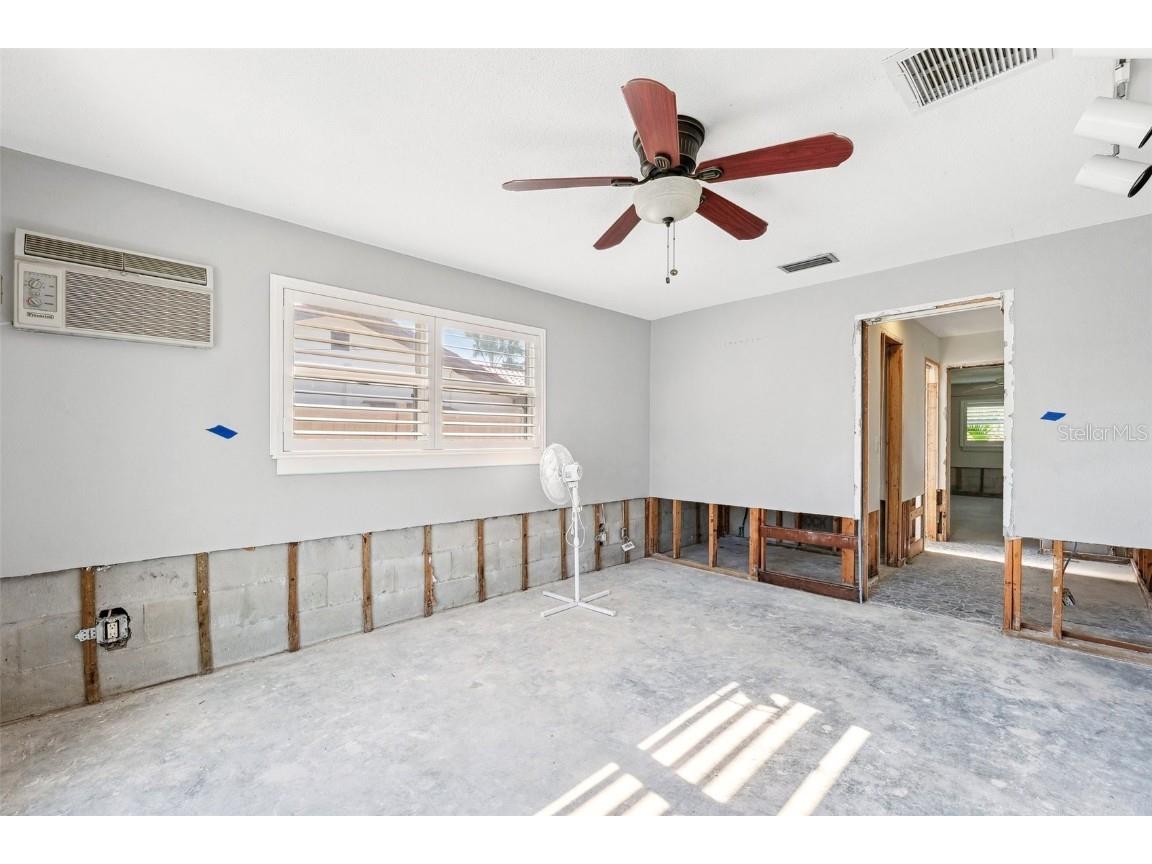 1399 49th Avenue NE Saint Petersburg FL 33703 TB8391466 image15