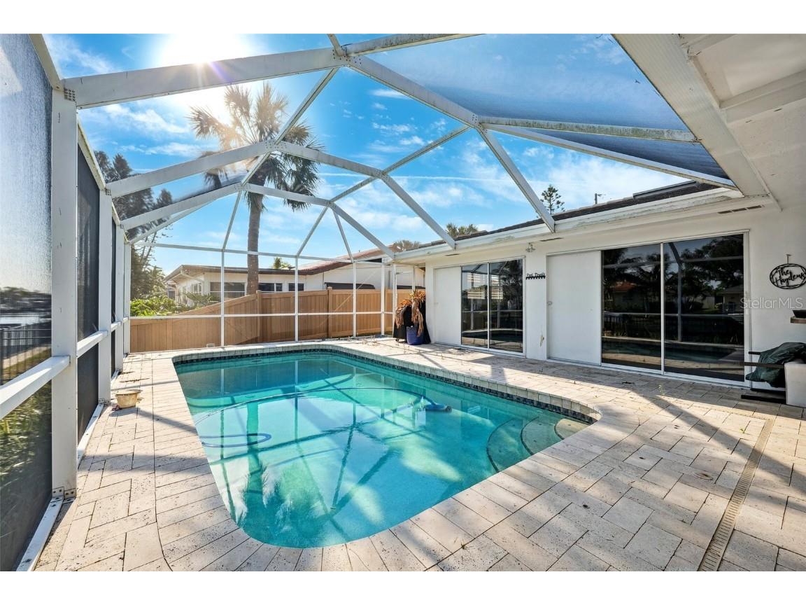 1399 49th Avenue NE Saint Petersburg FL 33703 TB8391466 image6