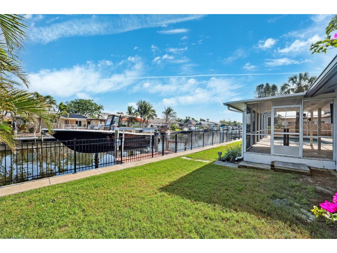 1399 49th Avenue NE Saint Petersburg FL 33703 TB8391466 image8