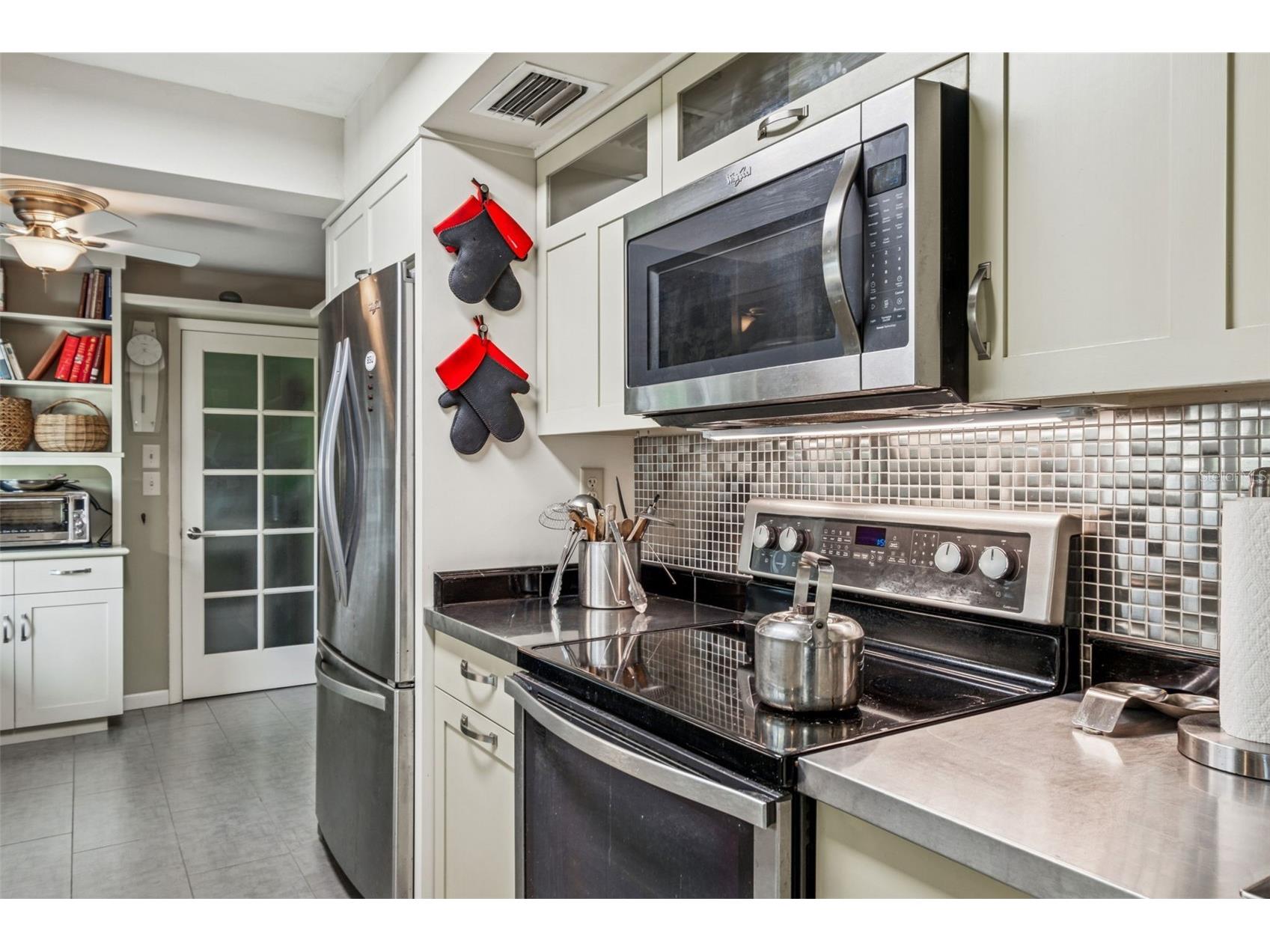 1399 Embassy Drive Clearwater FL 33764 TB8459798 image15