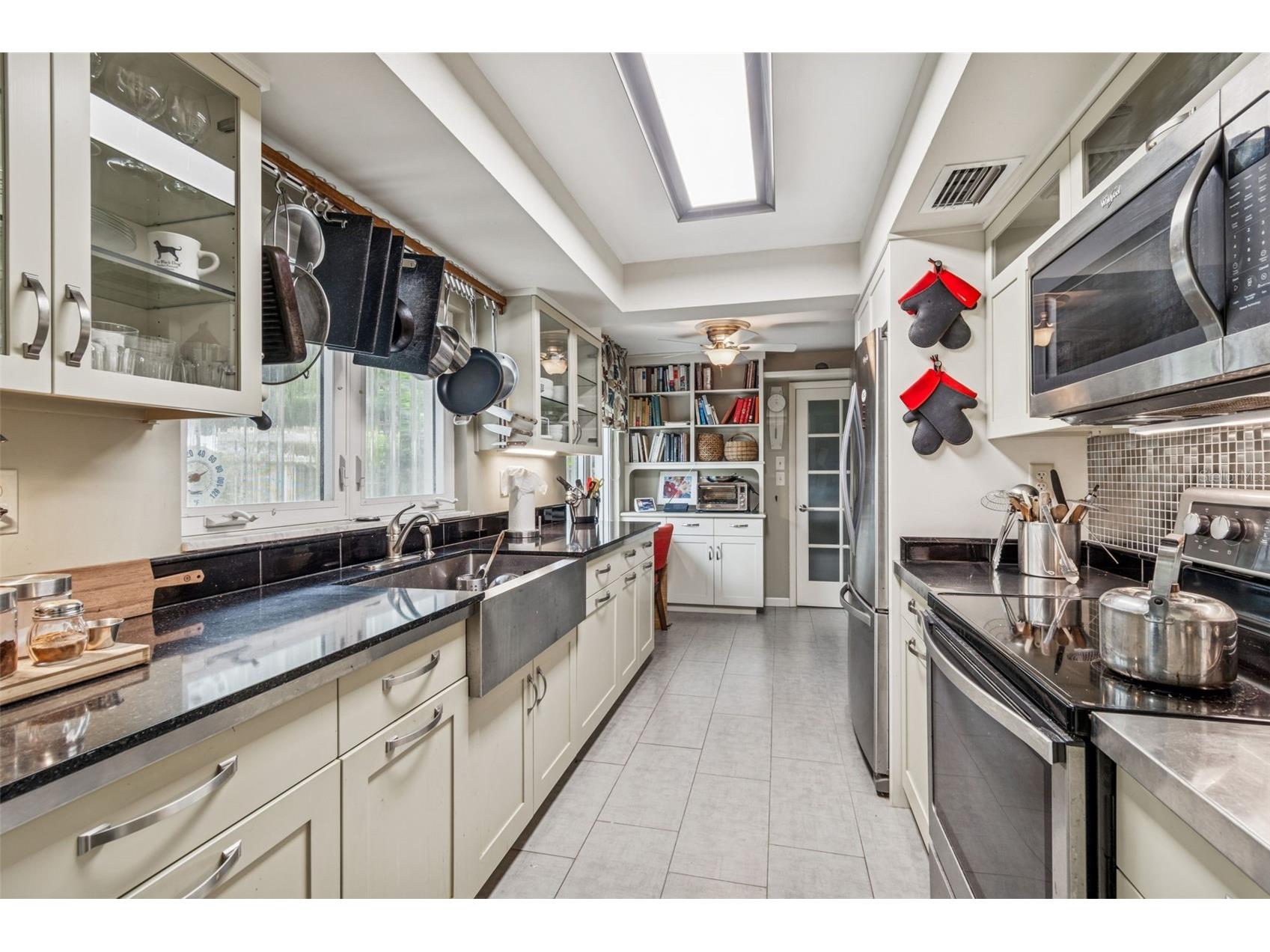 1399 Embassy Drive Clearwater FL 33764 TB8459798 image16