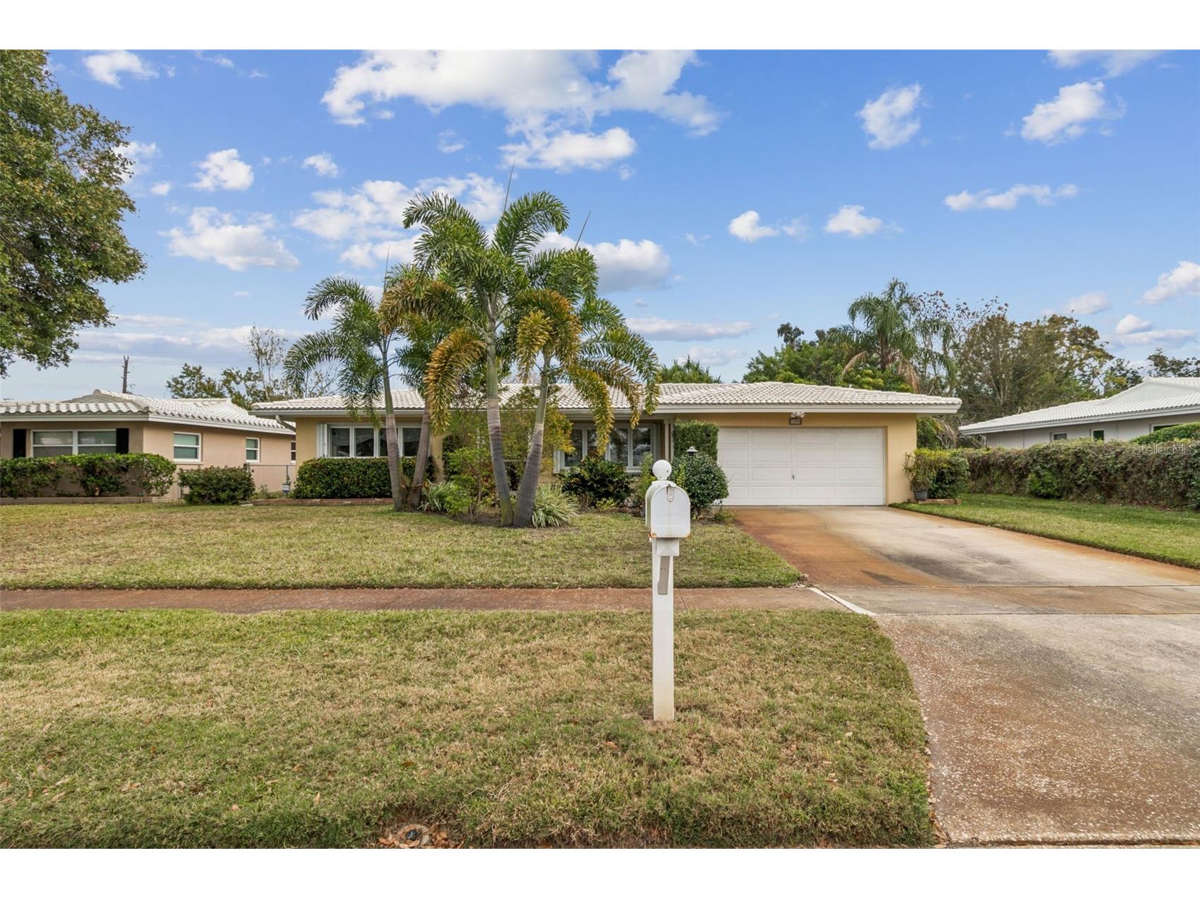 1399 Embassy Drive Clearwater FL 33764 TB8459798 image3