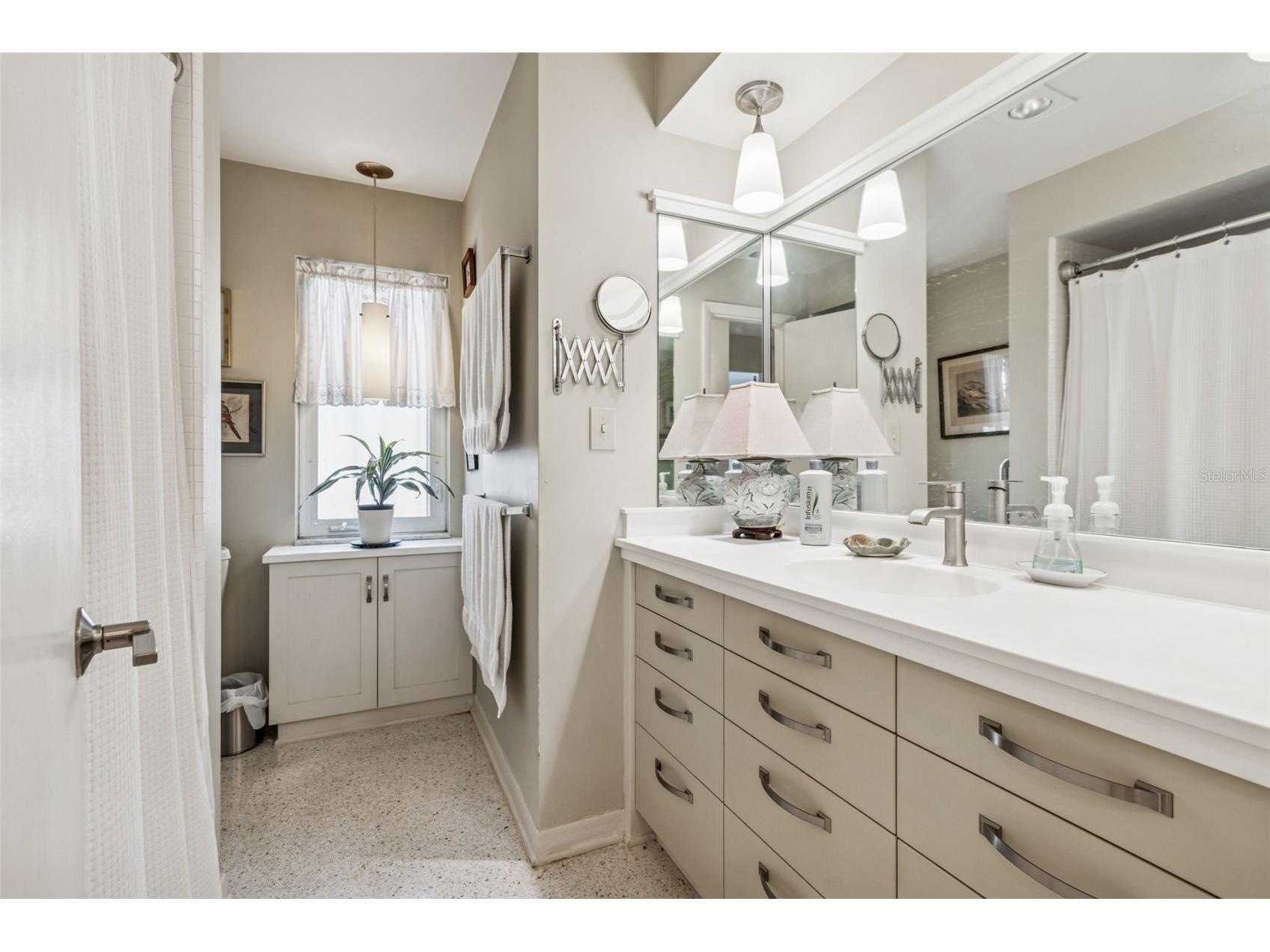 1399 Embassy Drive Clearwater FL 33764 TB8459798 image31