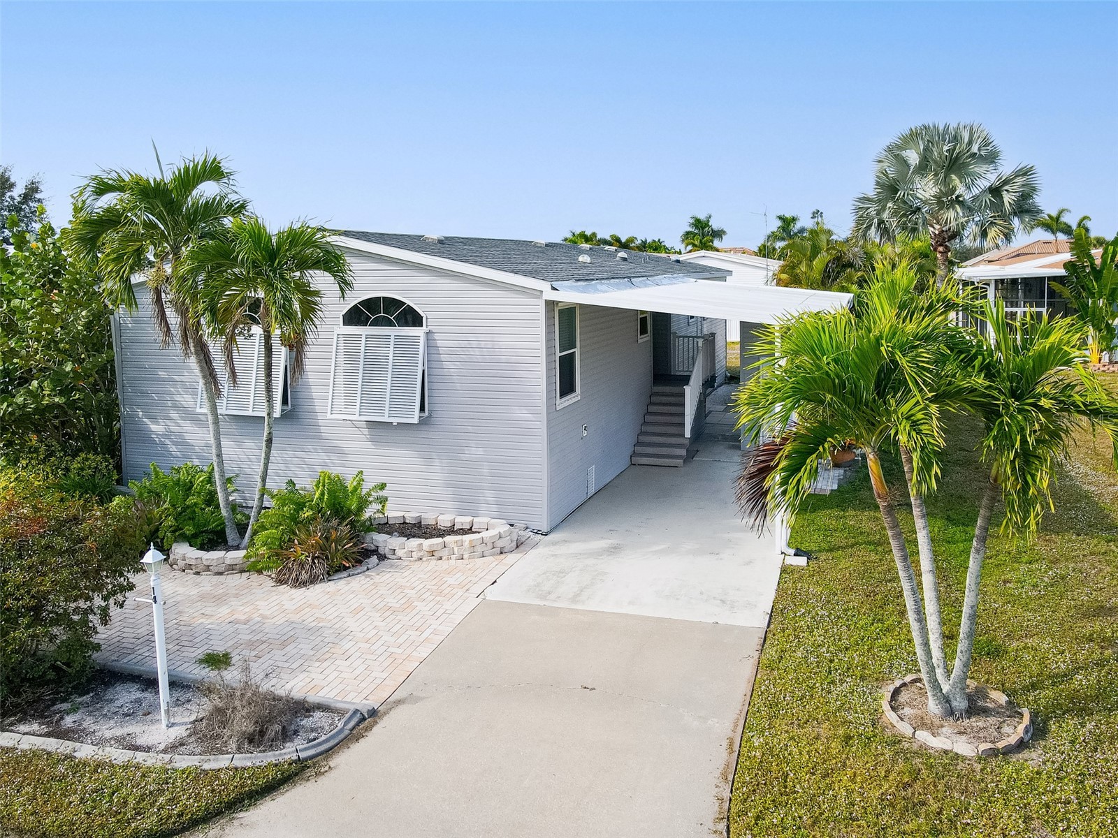 14 Freeman Avenue Punta Gorda FL 33950 C7520056 image1