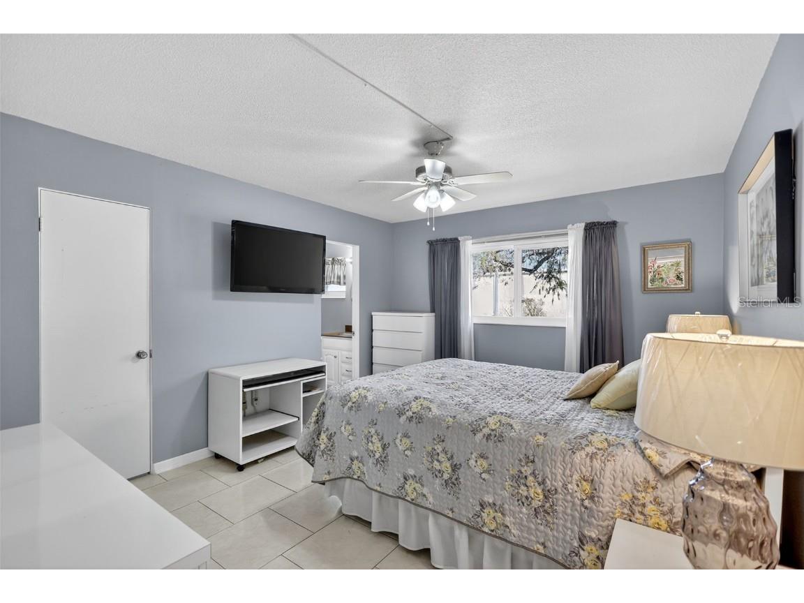 14 Strathmore Boulevard #14 Sarasota FL 34233 A4669929 image17
