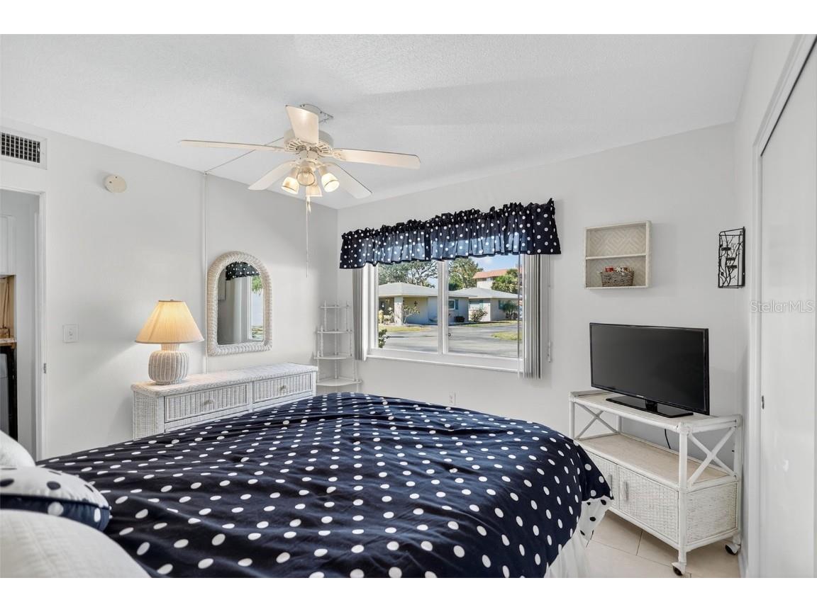 14 Strathmore Boulevard #14 Sarasota FL 34233 A4669929 image25