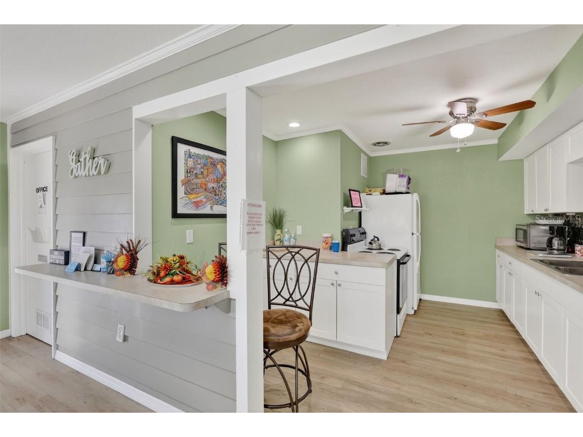 14 Strathmore Boulevard #14 Sarasota FL 34233 A4669929 image36